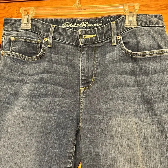 Eddie Bauer Tall Women's Blue Jeans - Picture 6 of 6